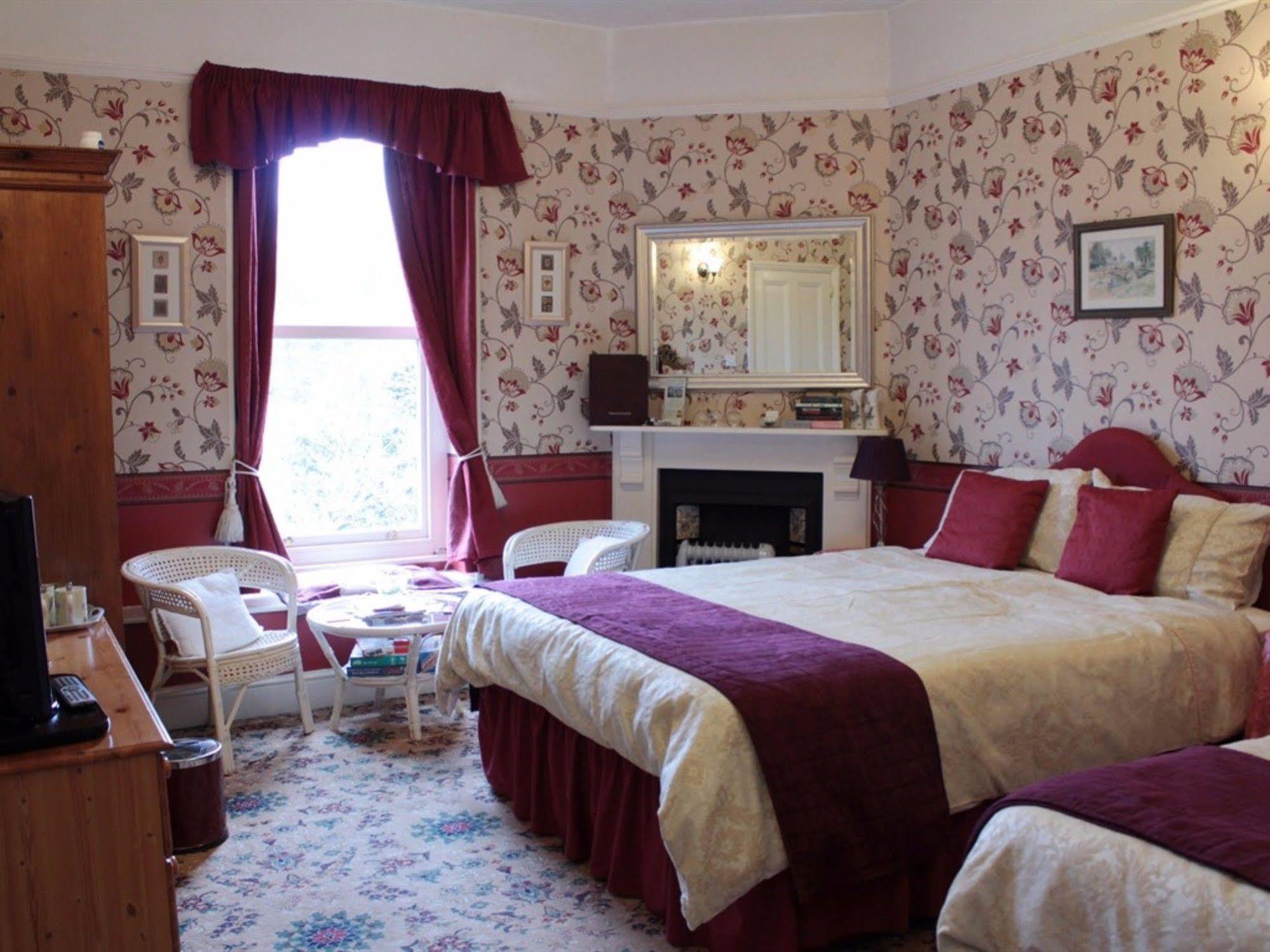 Penrose Bed & Breakfast Лостуитиел Экстерьер фото